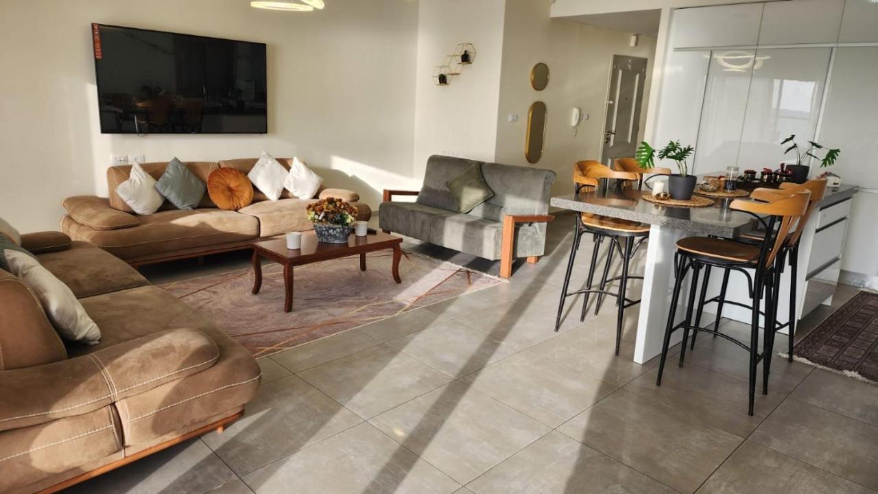 Mobersham'S House In Acre Apartment Екстериор снимка