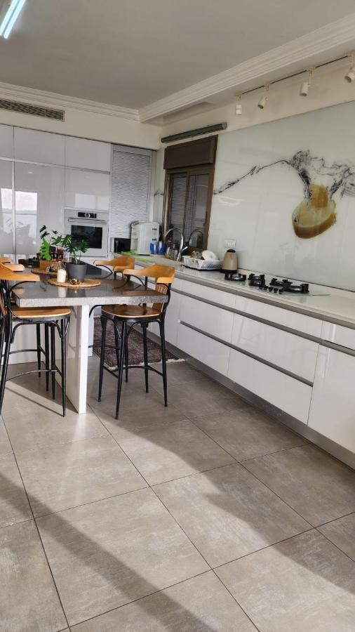 Mobersham'S House In Acre Apartment Екстериор снимка
